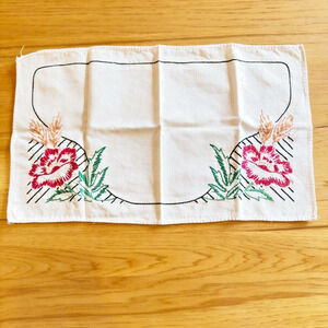 Vtg Embroidered Dresser Scarf Red Flowers Cottagecore Farmhouse 17x10.5 READ